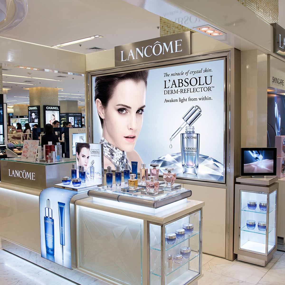 Duratrans backlit lightbox printing in Dubai for premium retail displays, cosmetics advertising and illuminated brand graphics