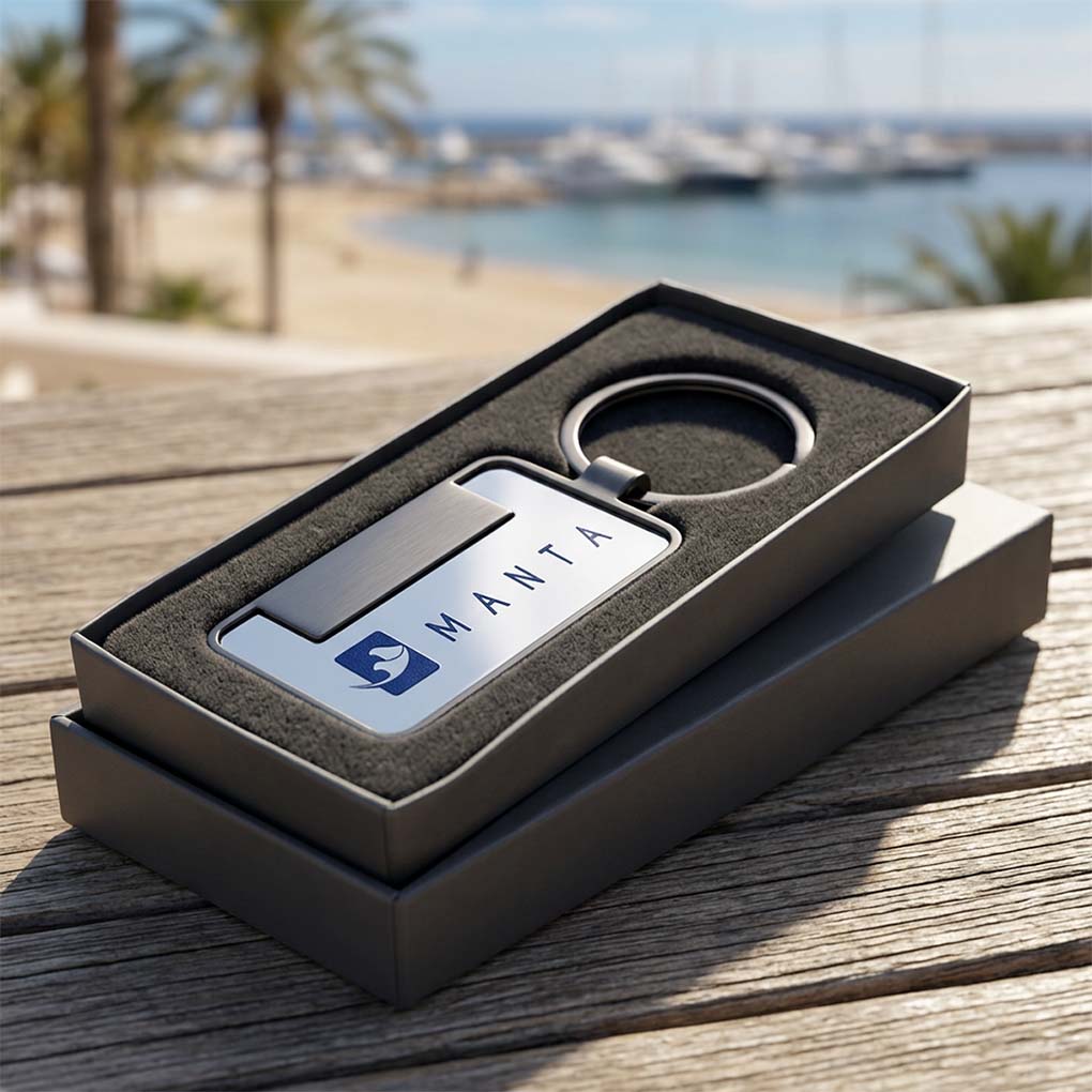 Corporate metal keychain printing in Dubai with custom company logo and premium gift box